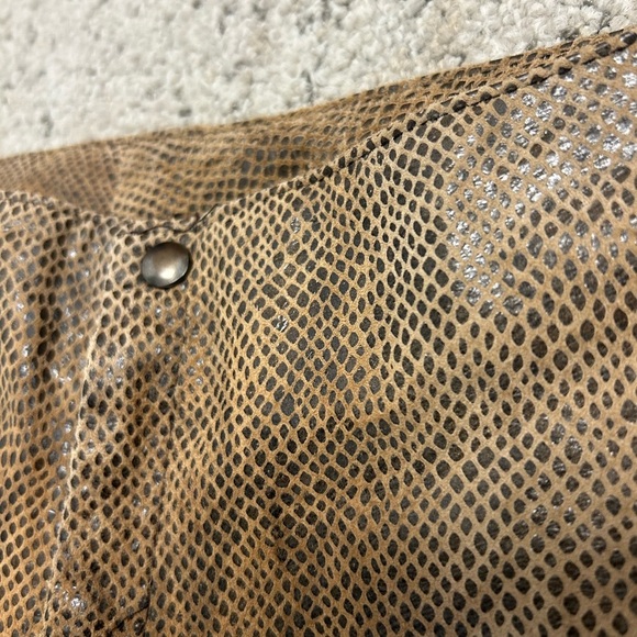 Vintage leather snakeskin size 6 (tag 9 but not a 9) cropped wider leg pants EUC - Picture 3 of 16